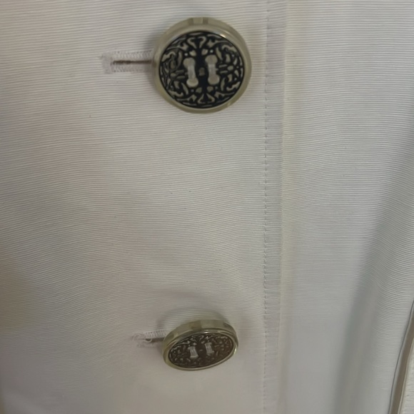 Tahari White Jacket size small - Picture 2 of 5